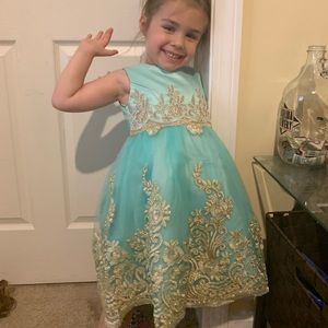 Formal/pageant dress